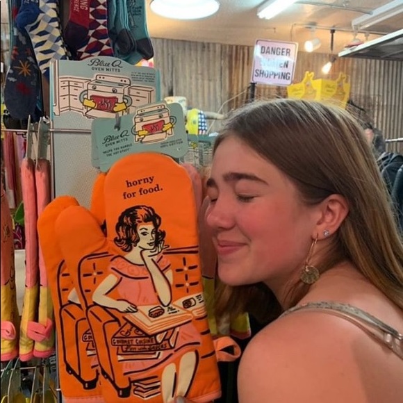 Profile Picture of Fielden Coombs perez (@fieldencp) on Poshmark