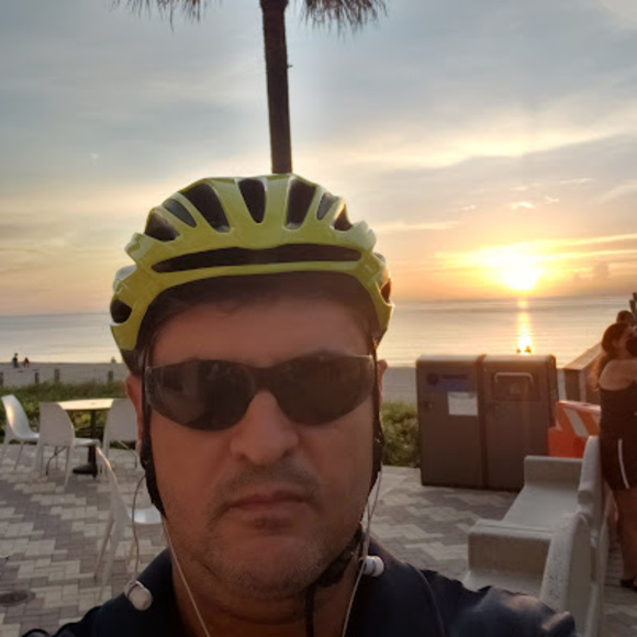 Profile Picture of Gustavo h. Brandao lopes (@gugagalo13) on Poshmark