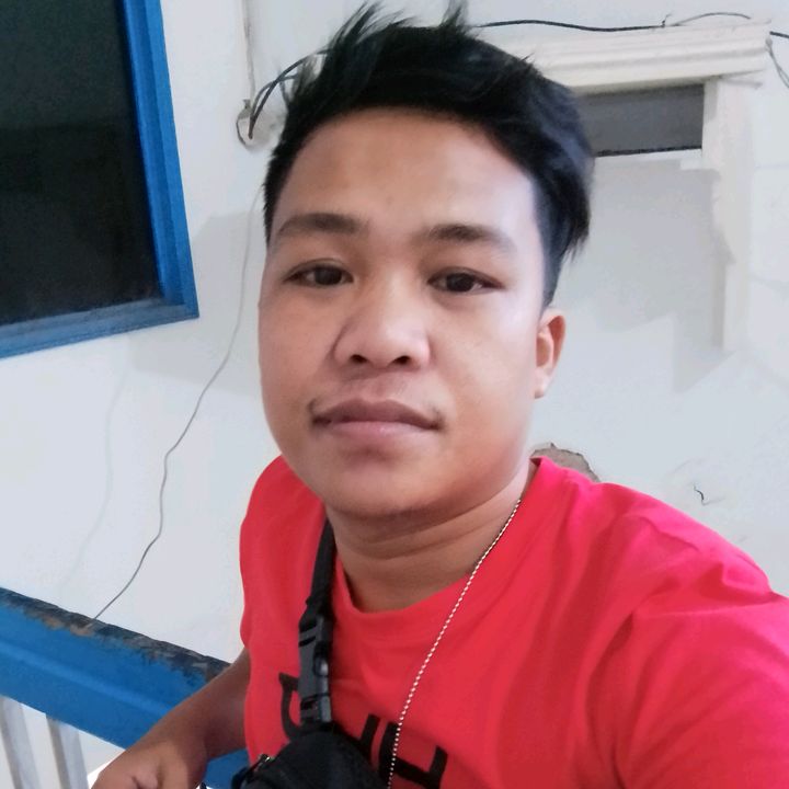Profile Picture of aarondanday (@aarondanday) on Tiktok
