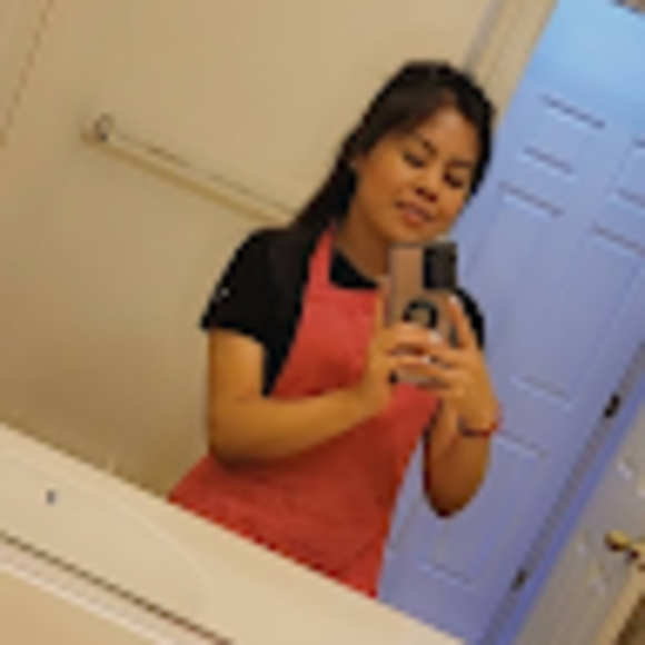Profile Picture of Anahi Alvarez (@anahialvarez629) on Poshmark
