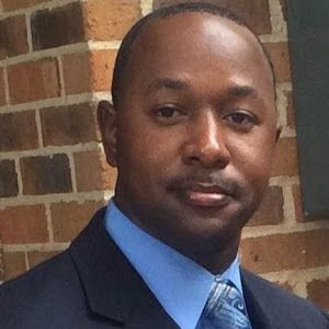 Profile Picture of Darrell Criss (@honorabledc) on Tiktok