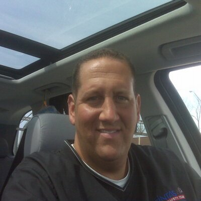 Profile Picture of Scott MacLagan (@daddykane34) on Twitter