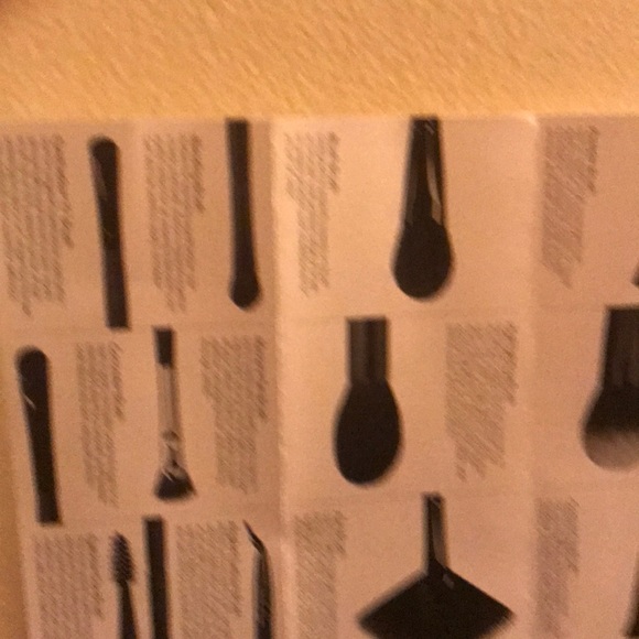 Profile Picture of Kimone Dacosta (@kimonedacosta) on Poshmark