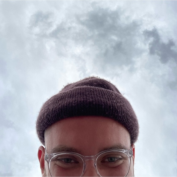 Profile Picture of Adam Holden (@adam_holden) on Poshmark