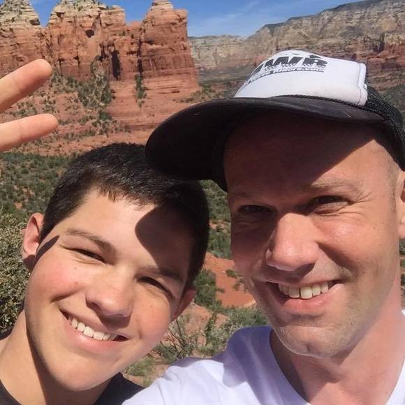 Profile Picture of Isaac Levin (@itsac) on Poshmark
