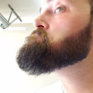 Profile Picture of Clinton Knight (@clintonlamoin) on Twitter
