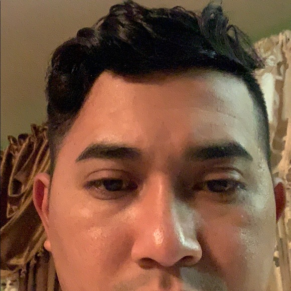 Profile Picture of Juan Lopez sorto (@alonsoju4n2222) on Poshmark