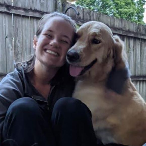 Profile Picture of Paula Pecorella (@paulapec10) on Poshmark