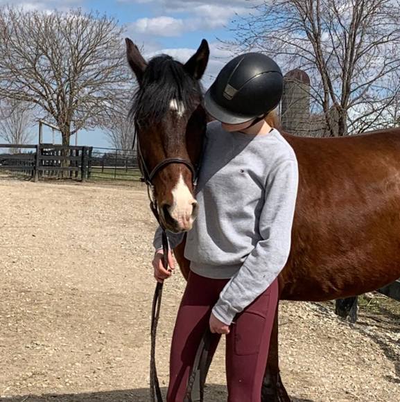 Profile Picture of Kelly Mantel (@kelly_mantel) on Poshmark