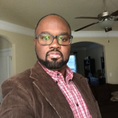 Profile Picture of Robert Louis Vanlue (@RobertrlvL) on Twitter