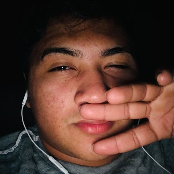 Profile Picture of Erick Hernandez (@erickhernand428) on Poshmark