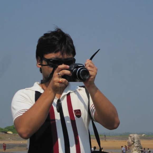 Profile Picture of Arpa Samadder (@arpa530) on Poshmark