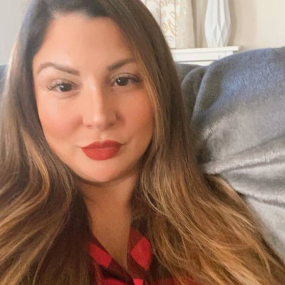 Profile Picture of Maria Arango (@bmlmariaarango) on Poshmark