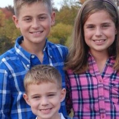 Profile Picture of Kelly Blunt Devins (@kelly05) on Twitter