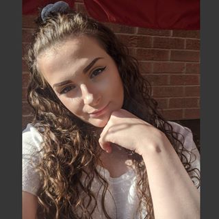 Profile Picture of Elizabeth O'keefe (@lizzie.okeefe1) on Facebook