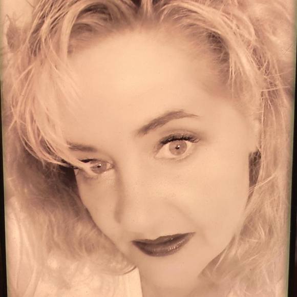 Profile Picture of Christine Miele (@chrissymiele) on Poshmark