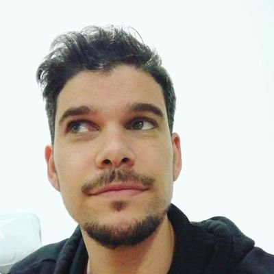 Profile Picture of Chris Estévez (@ChrisStevez) on Twitter