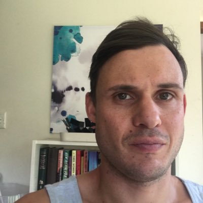 Profile Picture of Andrew Gold (@AndrewG54369083) on Twitter