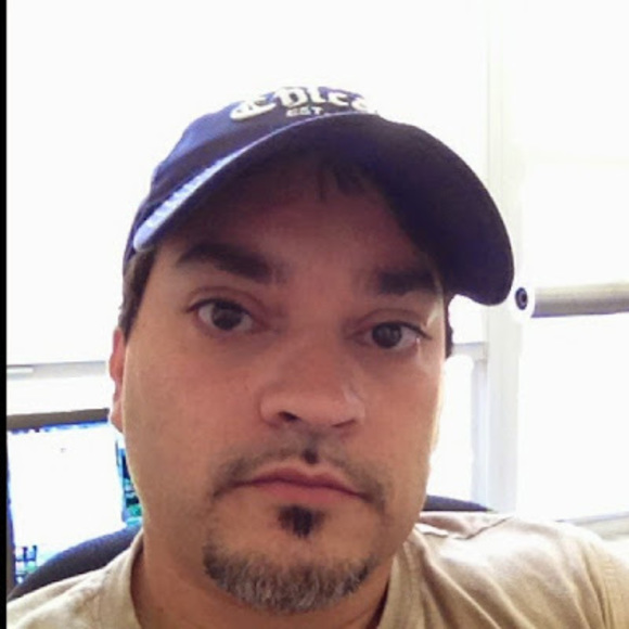 Profile Picture of Daniel Mercado (@threed74) on Poshmark
