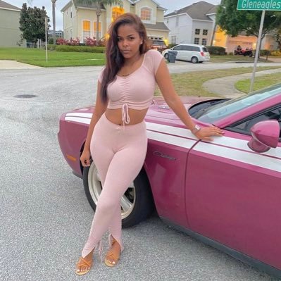 Profile Picture of Crypto Trader 📊 📊 (@melissa_willam) on Twitter