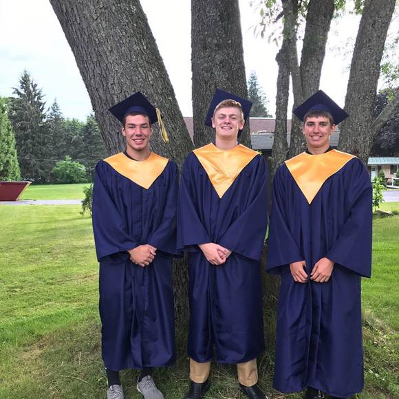 Dooley Brennan - Poshmark Profile Picture of Dooley Brennan (@jdool03) on Poshmark