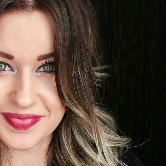 Profile Picture of Nicole Plott (@njonesplott) on Poshmark