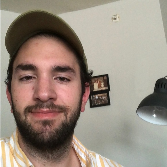 Profile Picture of Evan Lebouef (@elebouef) on Poshmark