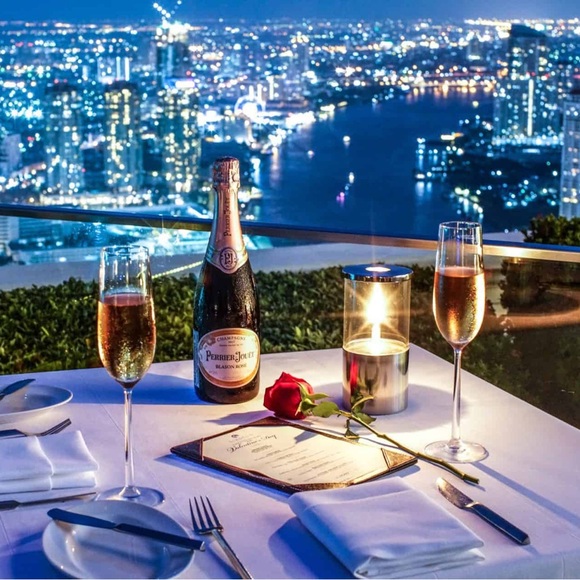 Profile Picture of Danielle Principe (@modernmilliner) on Poshmark