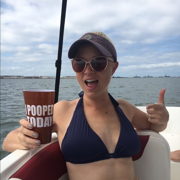 Profile Picture of Allison Haberstroh (@ahabe1104) on Poshmark