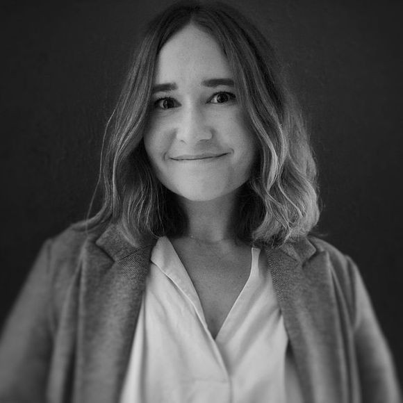 Profile Picture of Jenna Keller (@girlinblack678) on Poshmark