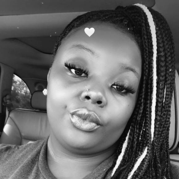 Profile Picture of Mzbankhead Cornnbreadfeed (@terikka) on Poshmark