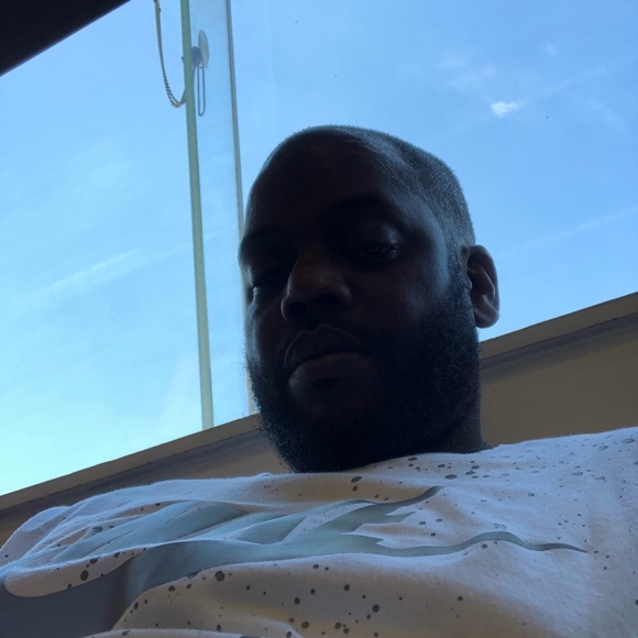 Profile Picture of Maurice Duffy (@duffymaurice88) on Poshmark