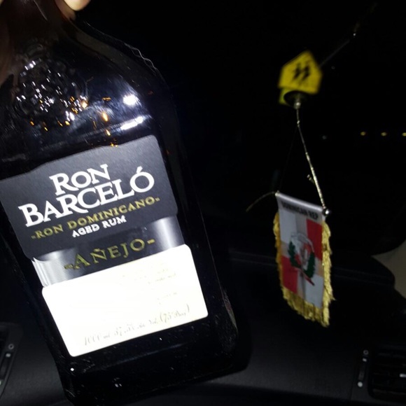 Profile Picture of Nely Lopez (@nelygogi123456) on Poshmark