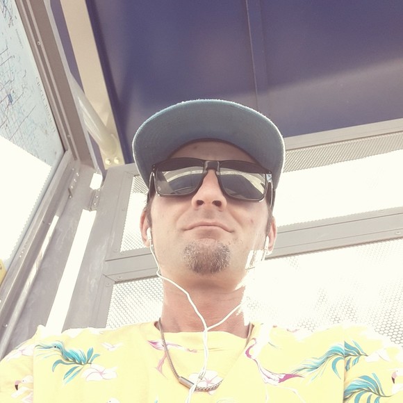 Profile Picture of Jason Piskorski (@jasonpiskorski) on Poshmark