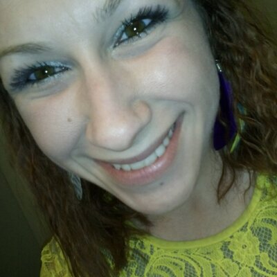 Profile Picture of Amy Ziegler (@MisSZiggyZoo420) on Twitter