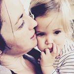 Lindsey Gillett-Nunes - Instagram Profile Picture of Lindsey Gillett-Nunes (@woolygums) on Instagram