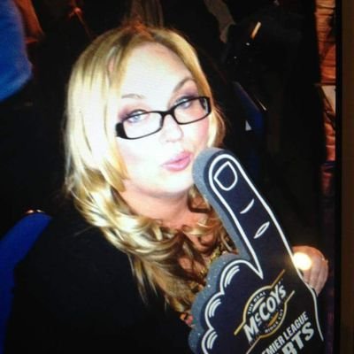 Profile Picture of Catherine Roberts (@evans250579) on Twitter