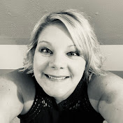 Profile Picture of Miss Allison Day (@MissAllisonDay) on Youtube