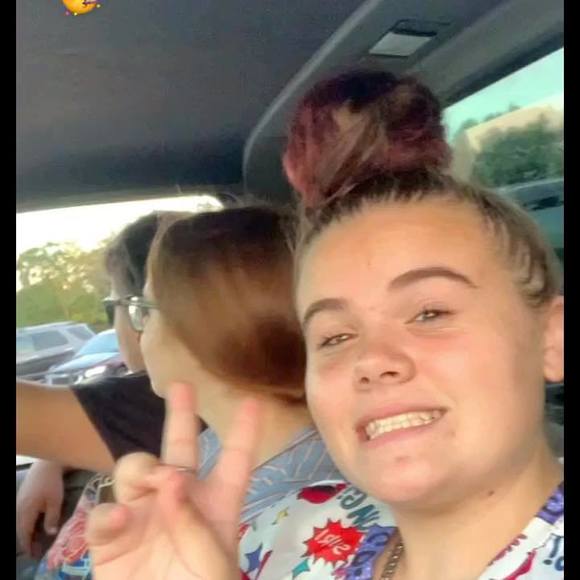 Profile Picture of Maddi Poczik (@maddipoczik) on Poshmark