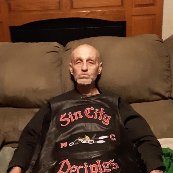 Profile Picture of Steve Johnson (@stevejohnson167) on Poshmark