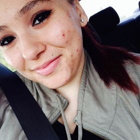 Profile Picture of Daniela Vanegas (@DeeV22) on Pinterest