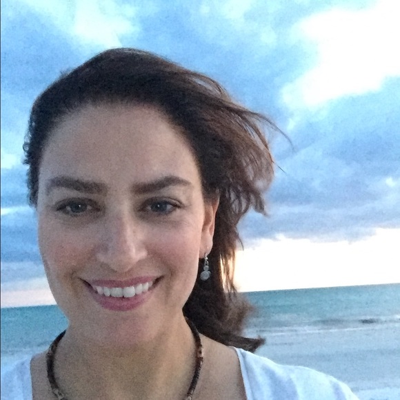 Tammy Jefferson - Poshmark Profile Picture of Tammy Jefferson (@tammykjefferson) on Poshmark