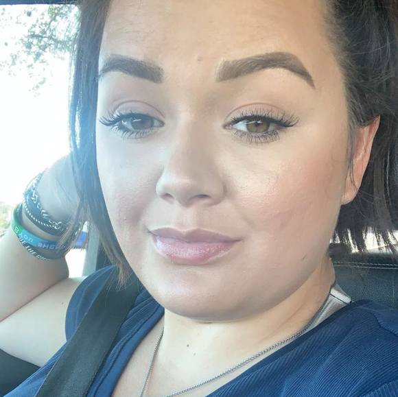 Profile Picture of Miranda Albert (@malbertt01) on Poshmark