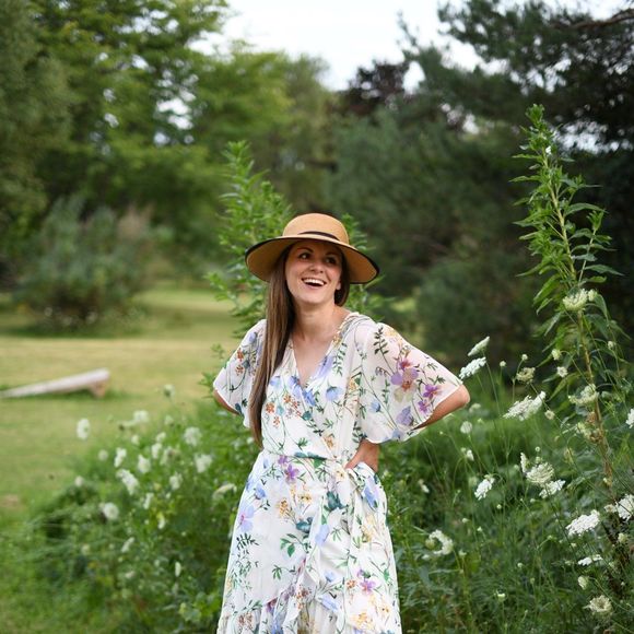 Profile Picture of Ashley Ziegman (@aziegman2015) on Poshmark