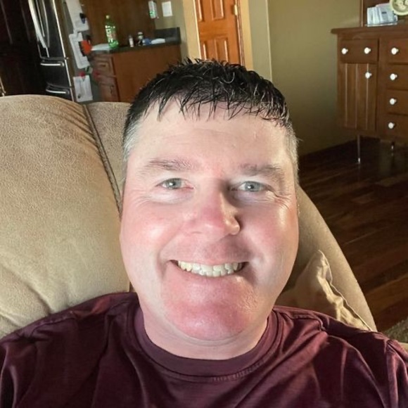 Profile Picture of Christopher Daniel (@cputz19) on Poshmark