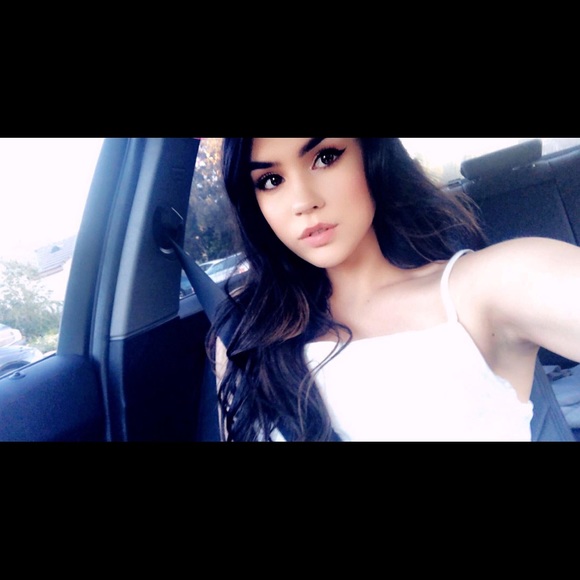 Profile Picture of Katarina Johannsen (@katarinatherese) on Poshmark