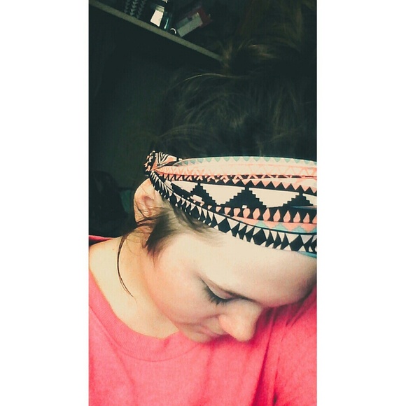 Profile Picture of Christina Berube (@christinamb14) on Poshmark