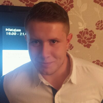 Profile Picture of Adam Wood (@AdamWoodyWood) on Twitter