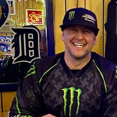 michaelvichunas - Tiktok Profile Picture of michaelvichunas (@pilotprov313) on Tiktok