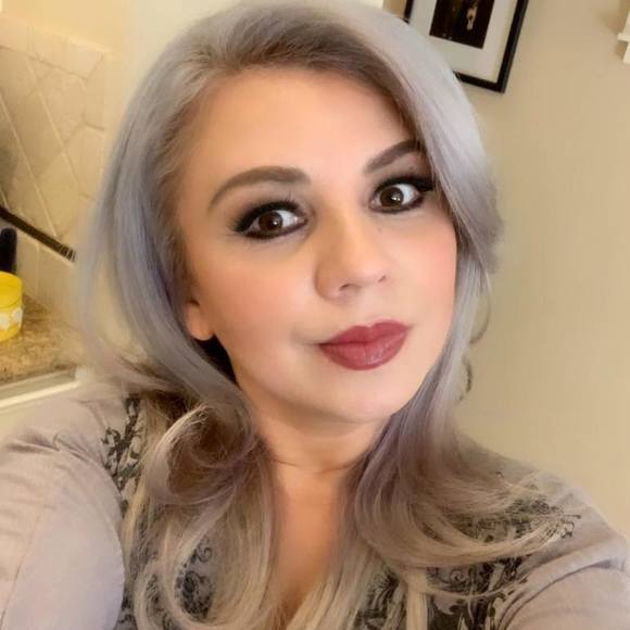 Profile Picture of Victoria Clarke (@victoriaclar163) on Poshmark